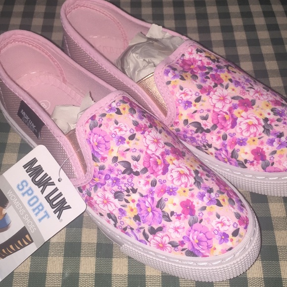 Muk Luks Shoes - Muk Luk Sport Canvas Sneakers Pink Flowers Size 8